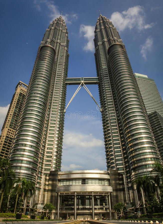 Detail Dari Bandara Kuala Lumpur Ke Menara Petronas Nomer 16