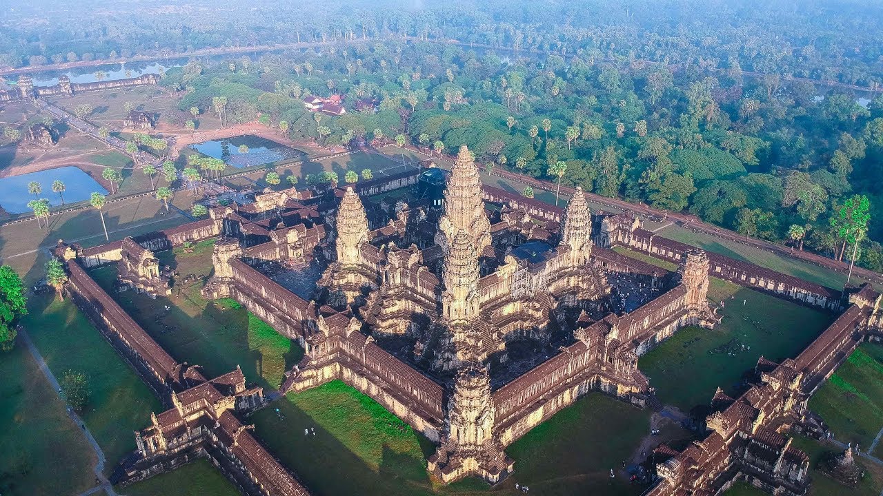 Detail Dari Phnom Penh Ke Angkor Wat Nomer 43