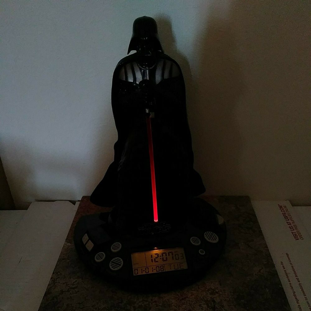 Detail Darth Vader Alarm Clock Radio Nomer 44