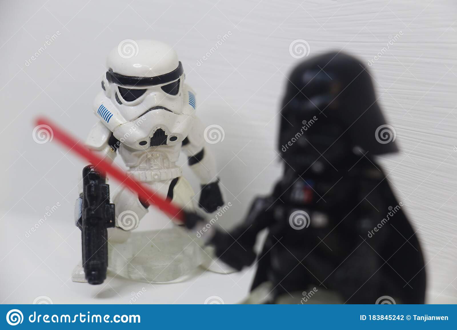 Detail Darth Vader And Stormtroopers Wallpaper Nomer 51