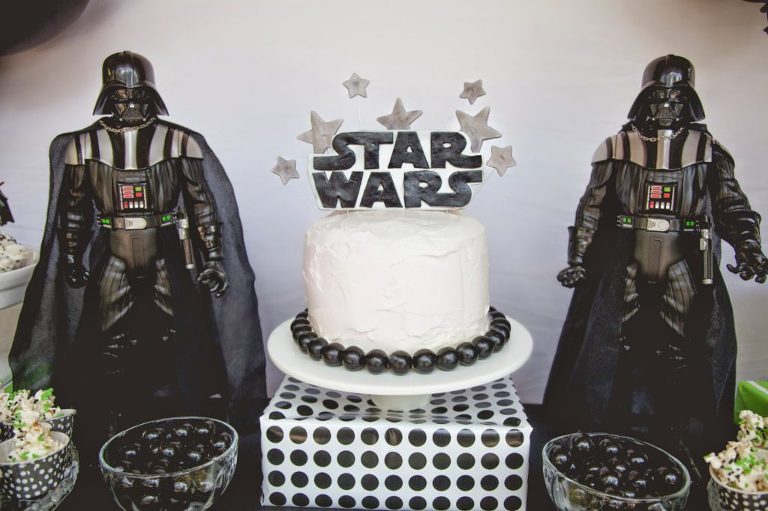 Detail Darth Vader Birthday Plates Nomer 36