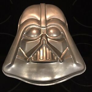 Detail Darth Vader Cake Pan Nomer 15