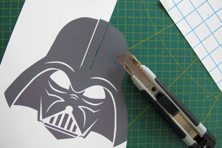 Detail Darth Vader Cake Template Nomer 10