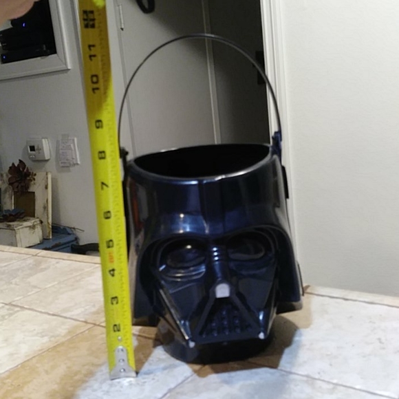 Detail Darth Vader Candy Bucket Nomer 47