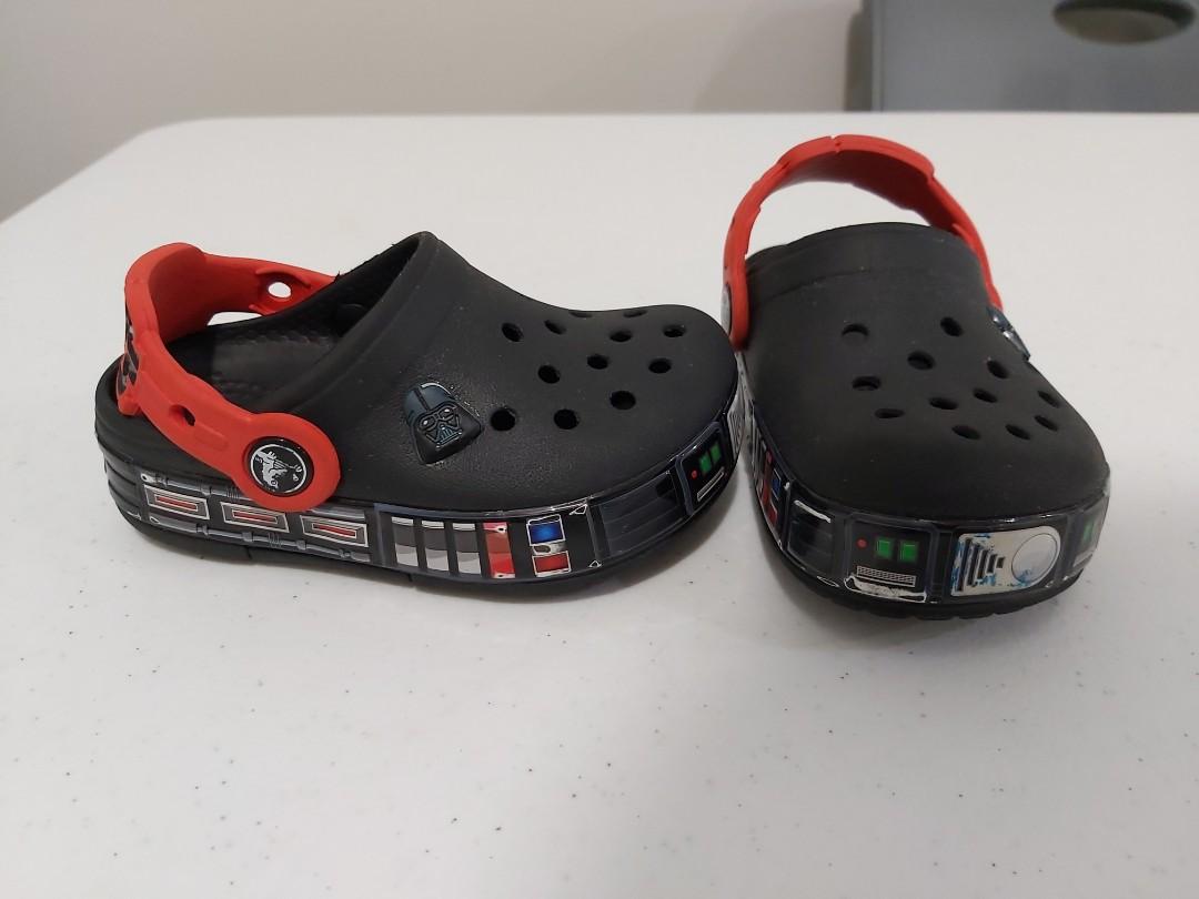Detail Darth Vader Crocs Nomer 24
