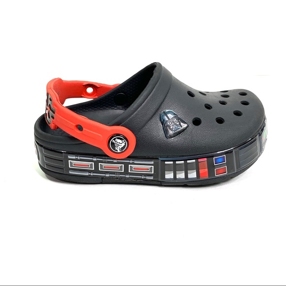 Detail Darth Vader Crocs Nomer 29