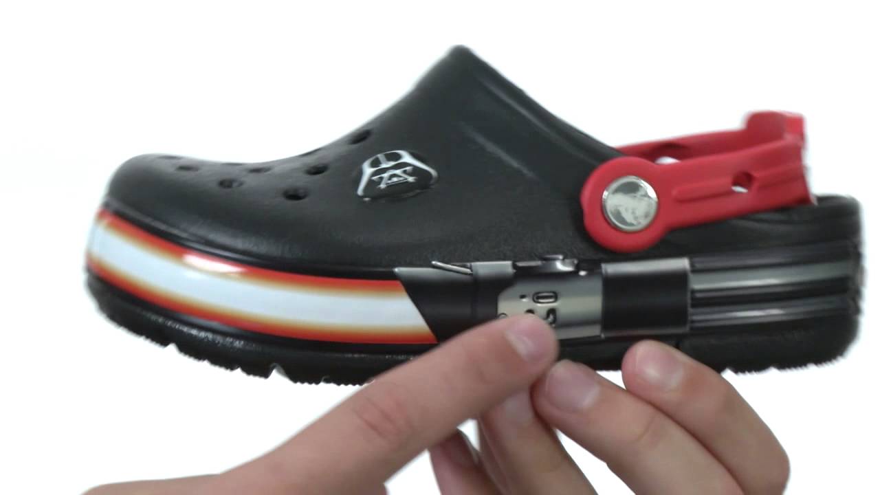 Detail Darth Vader Crocs Nomer 36