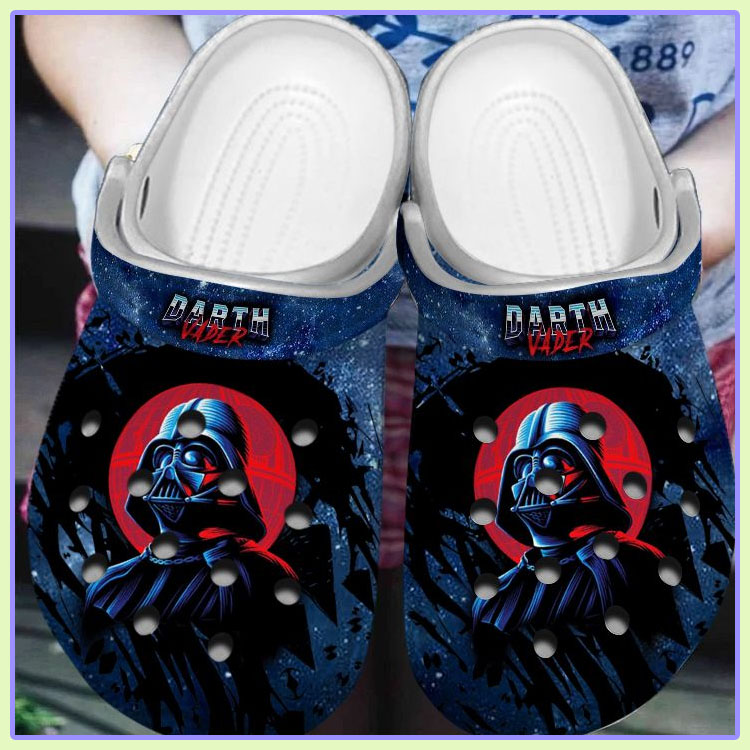 Detail Darth Vader Crocs Nomer 39