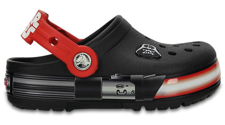 Detail Darth Vader Crocs Nomer 45