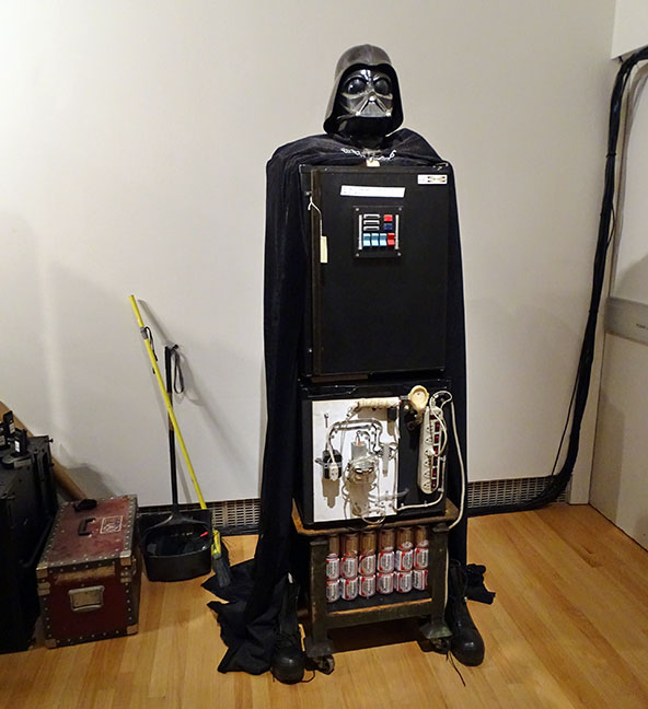 Detail Darth Vader Refrigerator Nomer 4