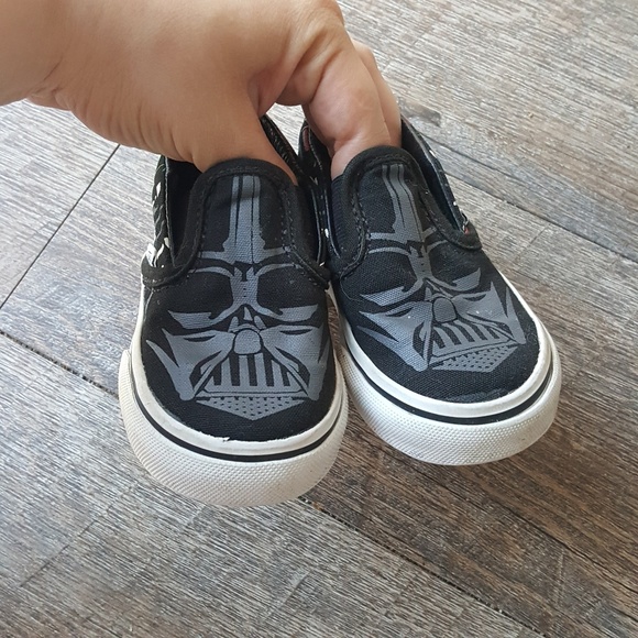 Detail Darth Vader Vans Nomer 48