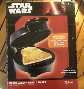 Detail Darth Vader Waffle Iron Nomer 13