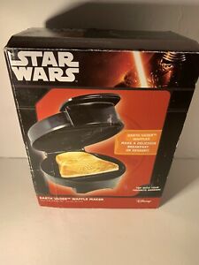 Detail Darth Vader Waffle Iron Nomer 5