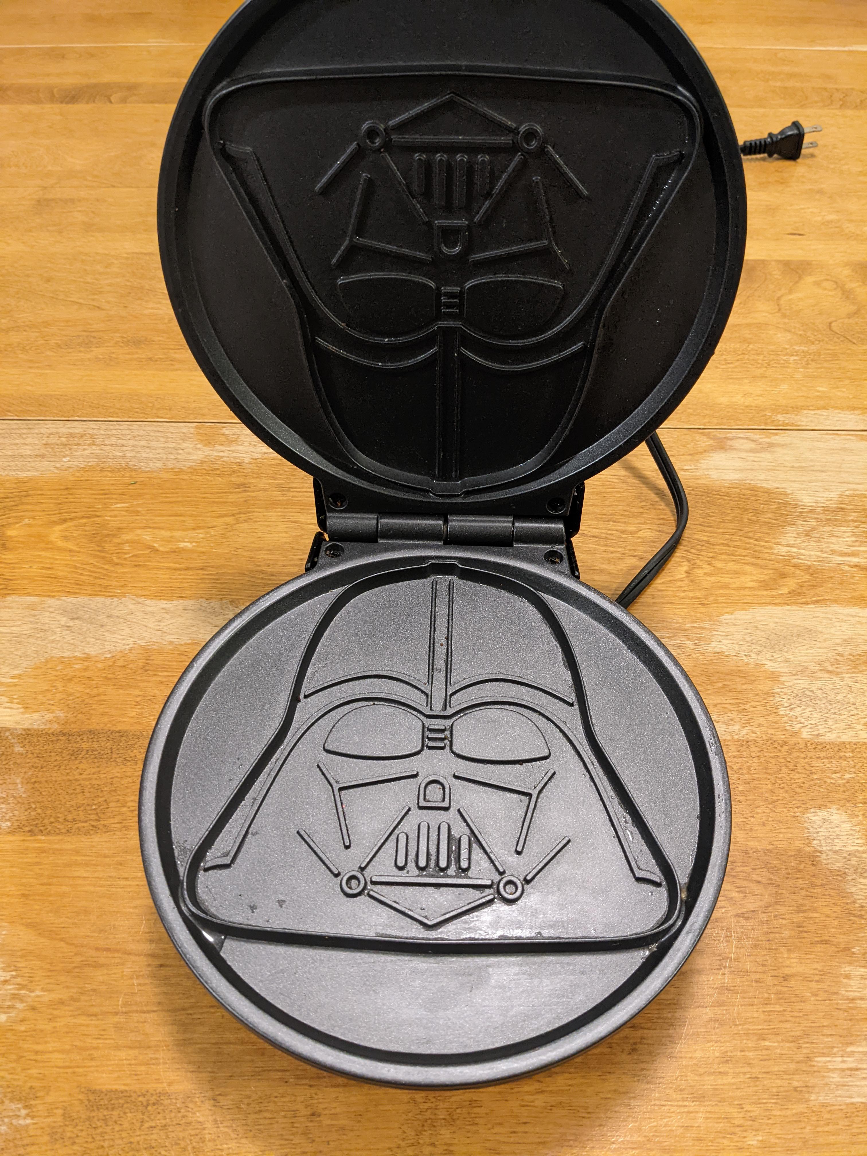 Detail Darth Vader Waffle Iron Nomer 43