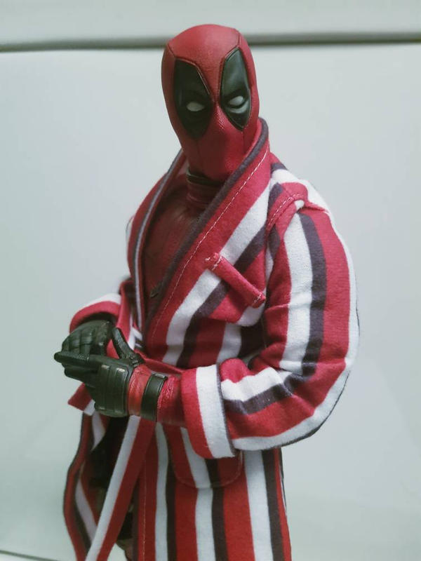 Detail Deadpool Bathrobe Nomer 18