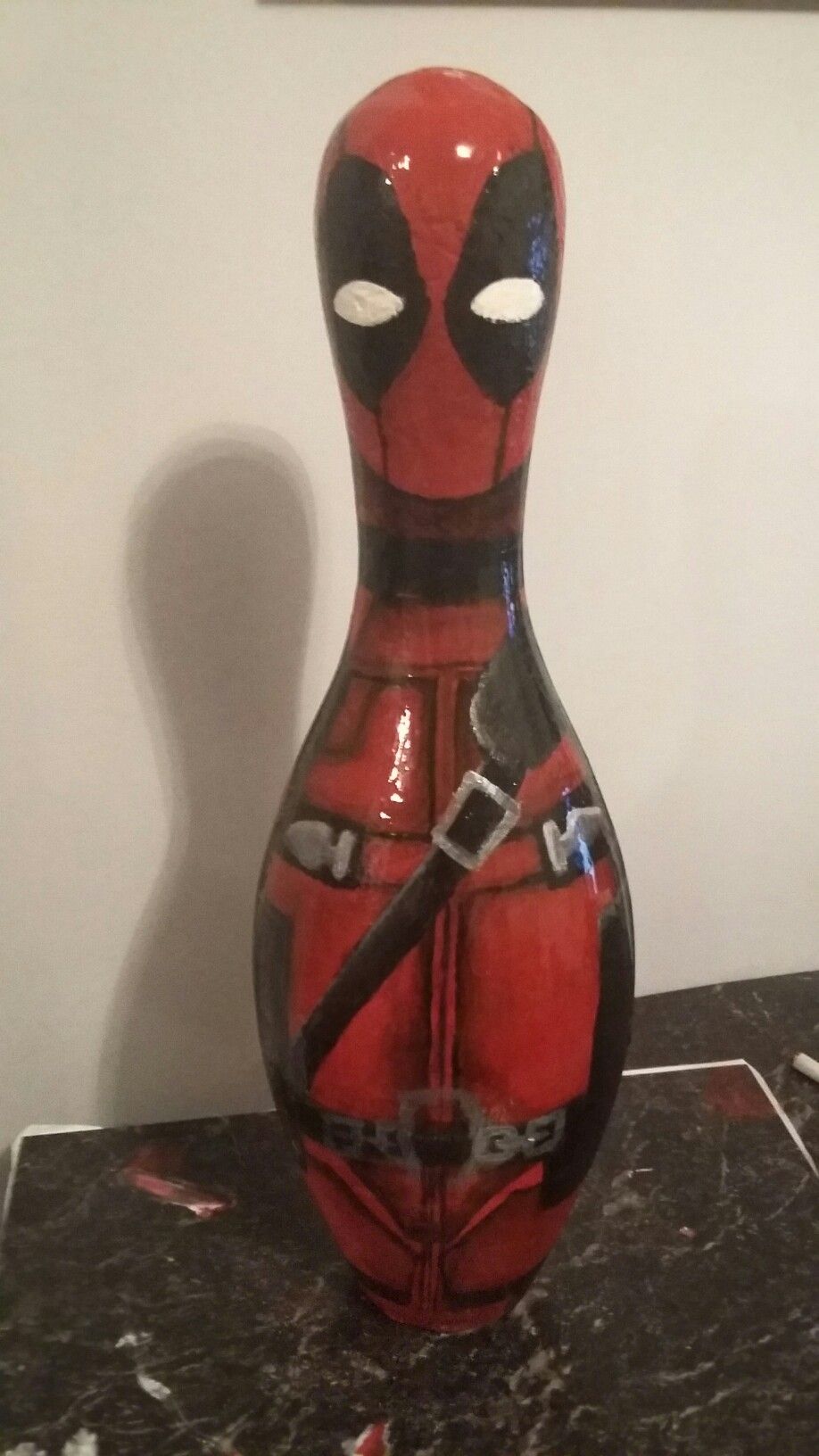 Deadpool Bowling Ball - KibrisPDR
