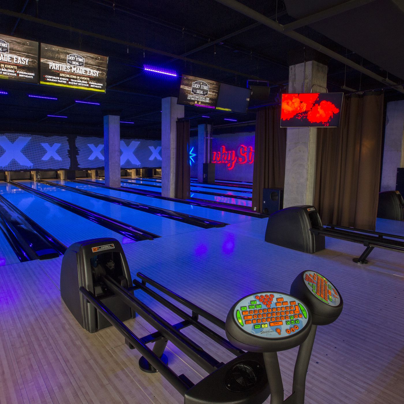 Detail Deadpool Bowling Ball Nomer 51