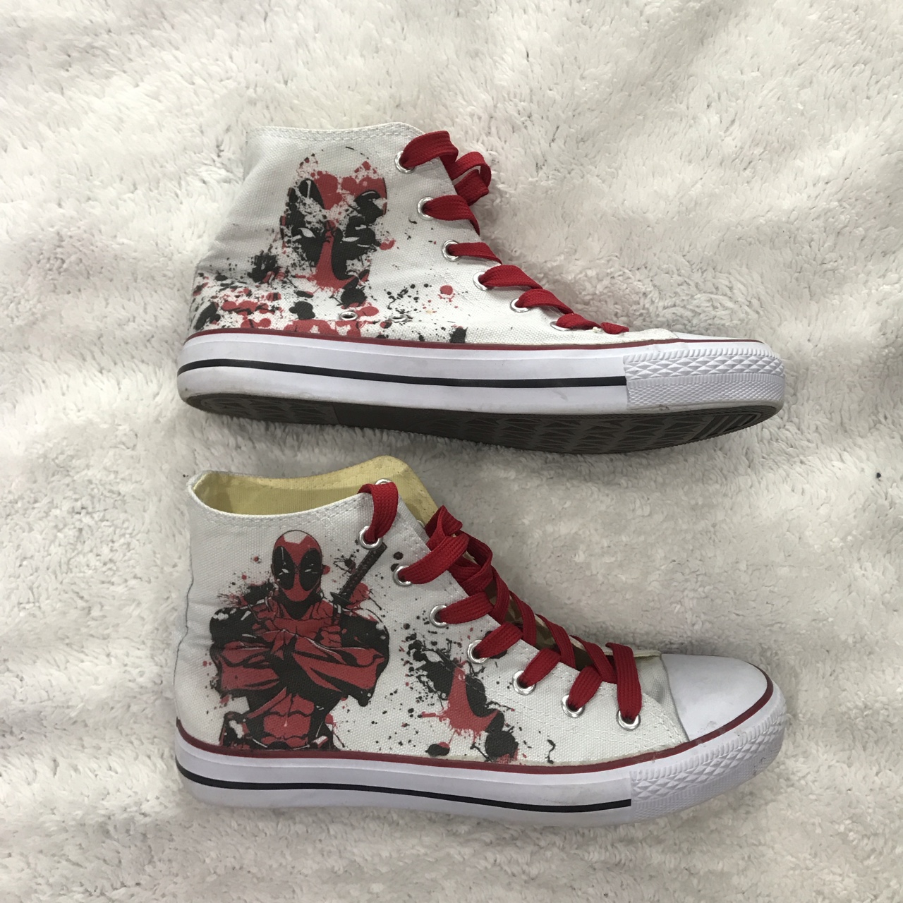 Detail Deadpool Converse Nomer 51