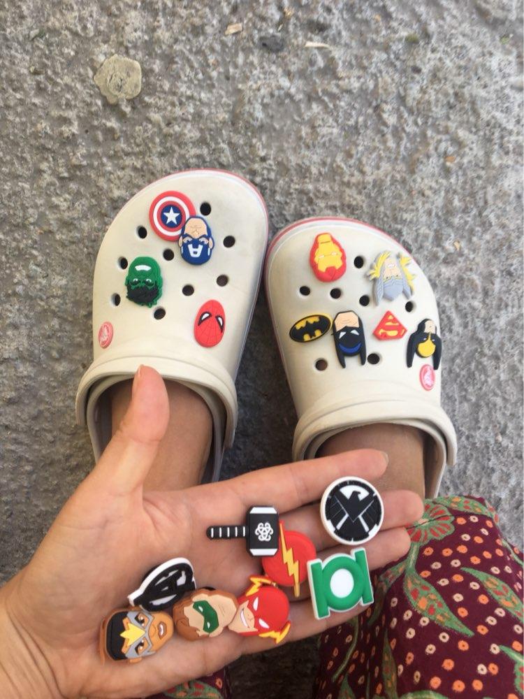 Detail Deadpool Crocs Nomer 40