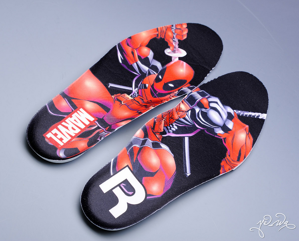 Detail Deadpool Flip Flops Nomer 60