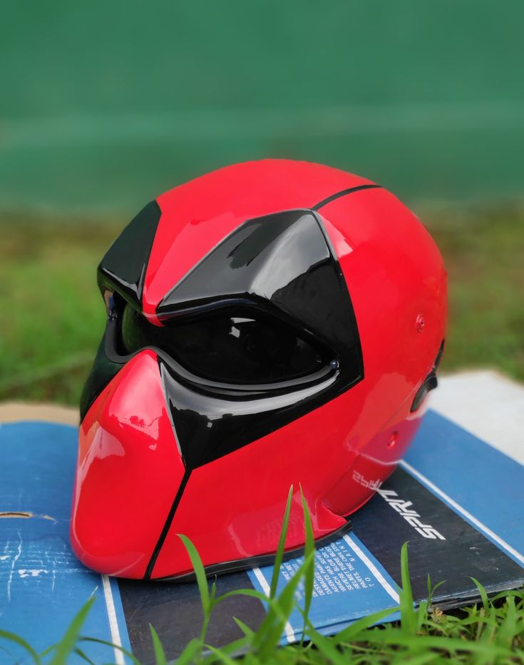 Detail Deadpool Motorcycle Mask Nomer 40