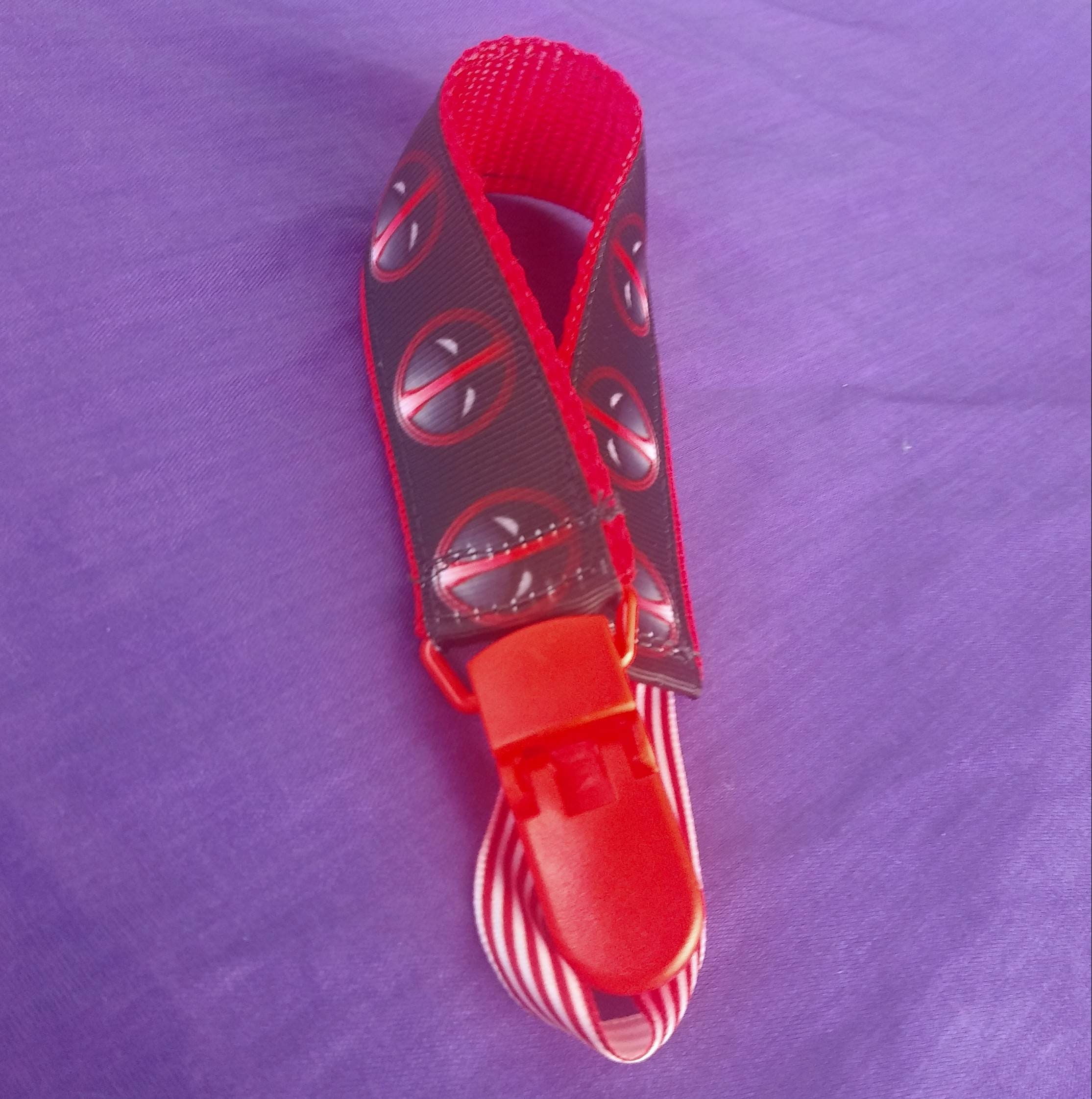 Detail Deadpool Pacifier Nomer 9