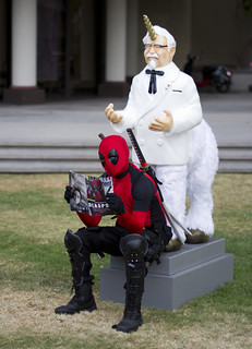 Detail Deadpool Unicorn Statue Nomer 33