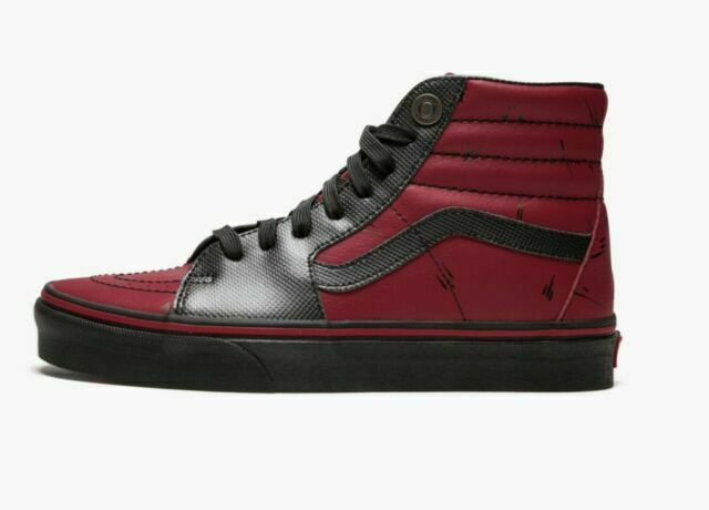 Detail Deadpool Vans Nomer 18