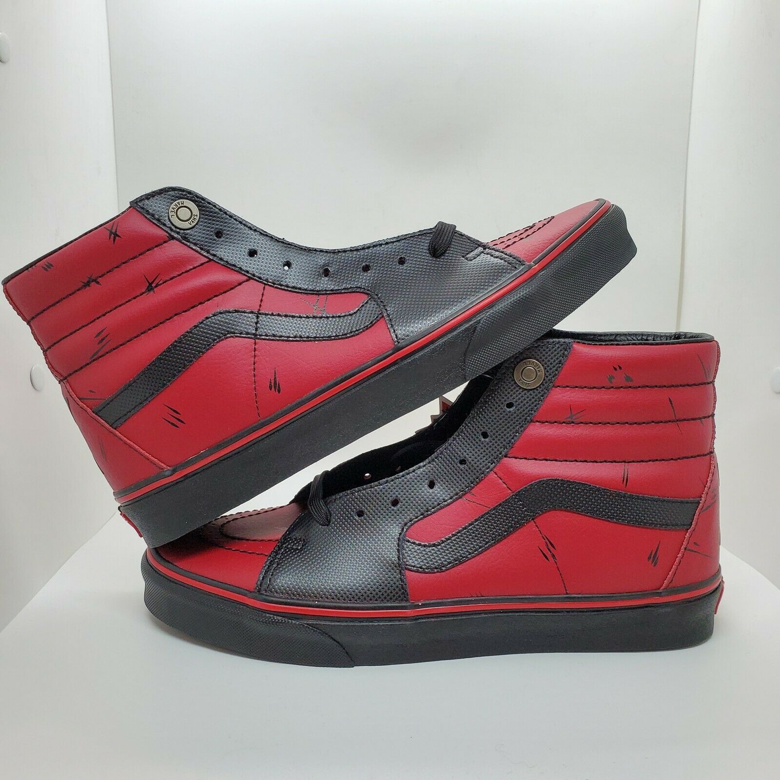 Detail Deadpool Vans Nomer 22