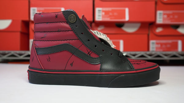 Detail Deadpool Vans Nomer 34