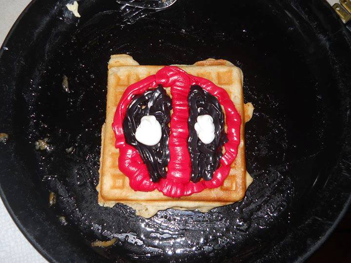 Detail Deadpool Waffle Maker Nomer 21