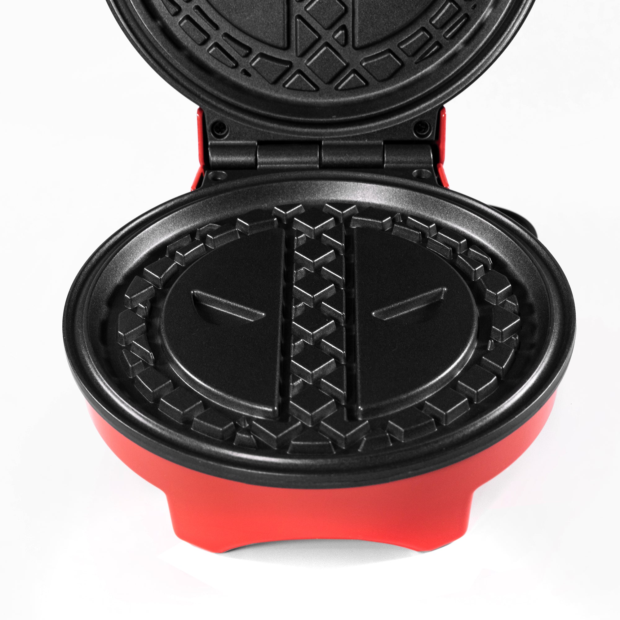 Detail Deadpool Waffle Maker Nomer 4