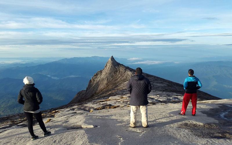 Detail Gambar Punck Kinabalu Sebelum Dan Selepas Gampa Nomer 23