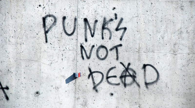 Detail Gambar Punk Not Dead Nomer 33