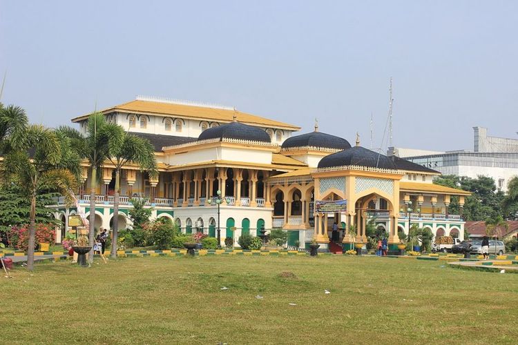 Detail Gambar Putri Hijau Istana Maimun Nomer 11