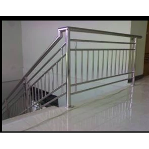 Detail Gambar Railing Tangga Stainless Minimalis Nomer 33