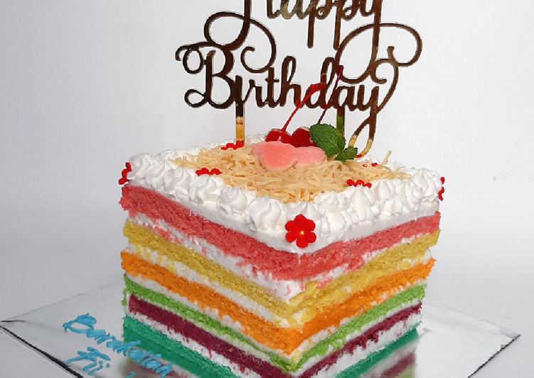 Detail Gambar Rainbow Cake Ulang Tahun Nomer 22