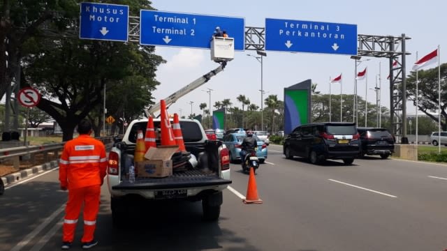 Detail Gambar Rambu Lalu Lintas Gambar Rambu Pekerjaan Jalan Nomer 25