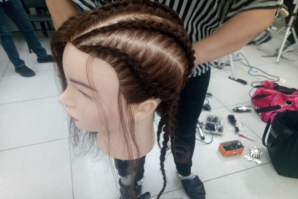 Detail Gambar Rambut Di Kepang Nomer 37