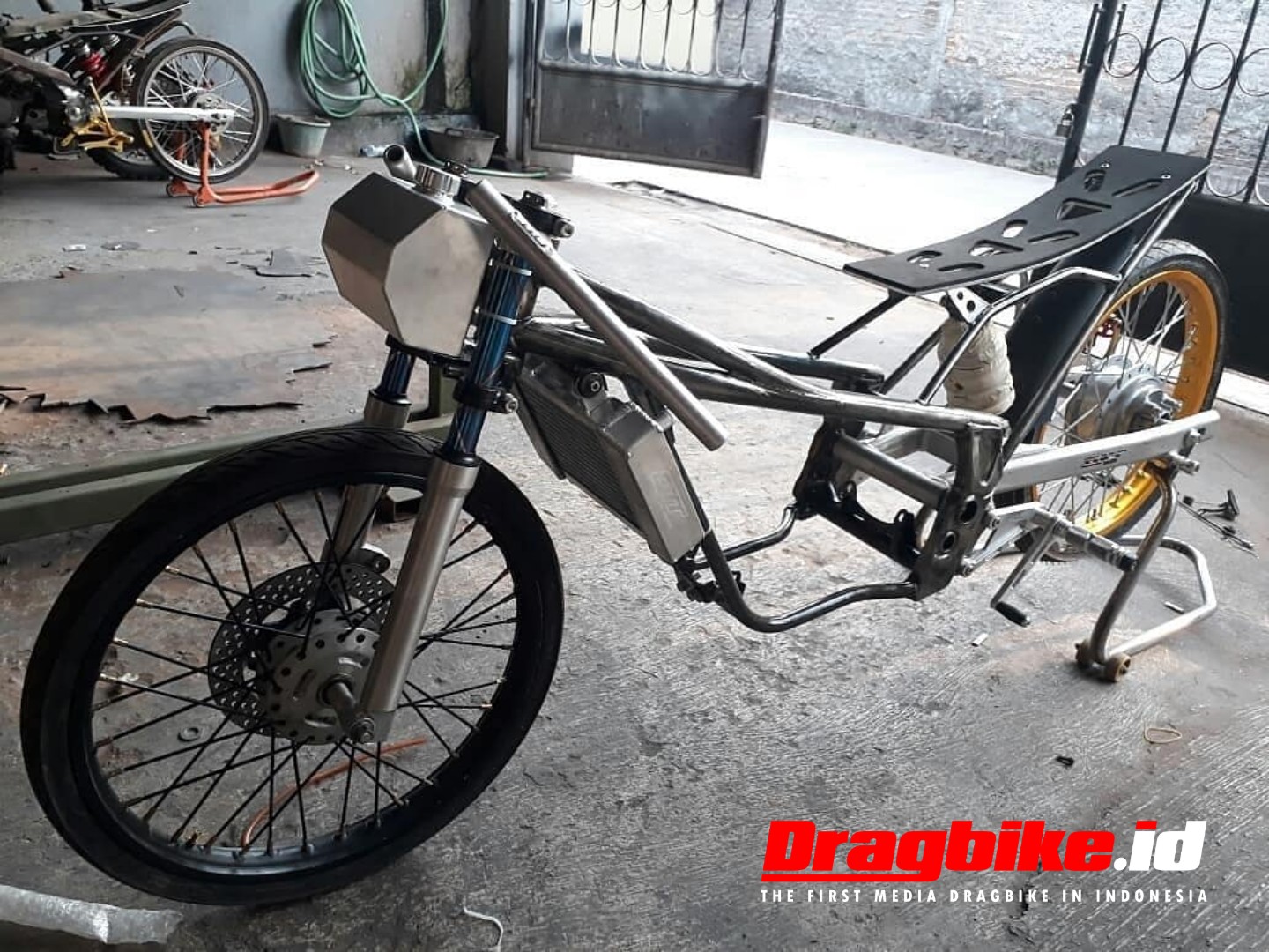 Detail Gambar Rangka Motor Drag Nomer 27