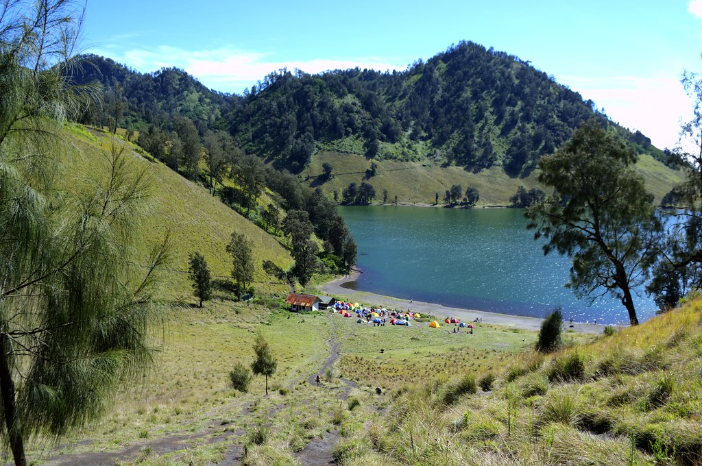 Detail Gambar Ranu Kumbolo Nomer 25