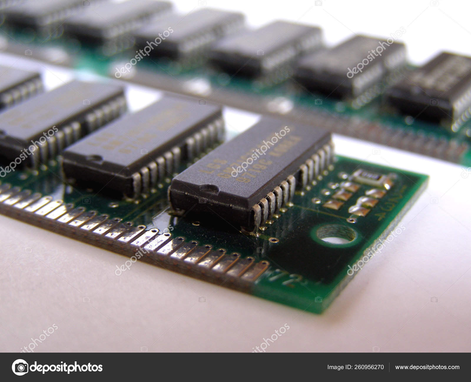 Detail Gambar Read Only Memory Nomer 13