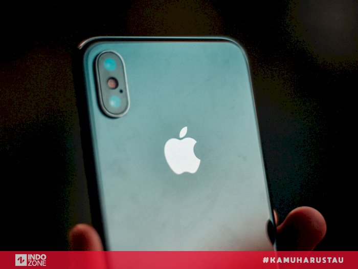 Detail Gambar Remaja Memakai Smartphone Nomer 54