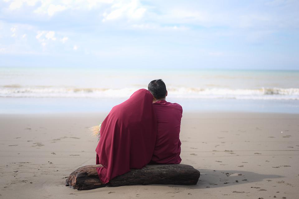 Detail Gambar Romantis Di Pantai Nomer 9