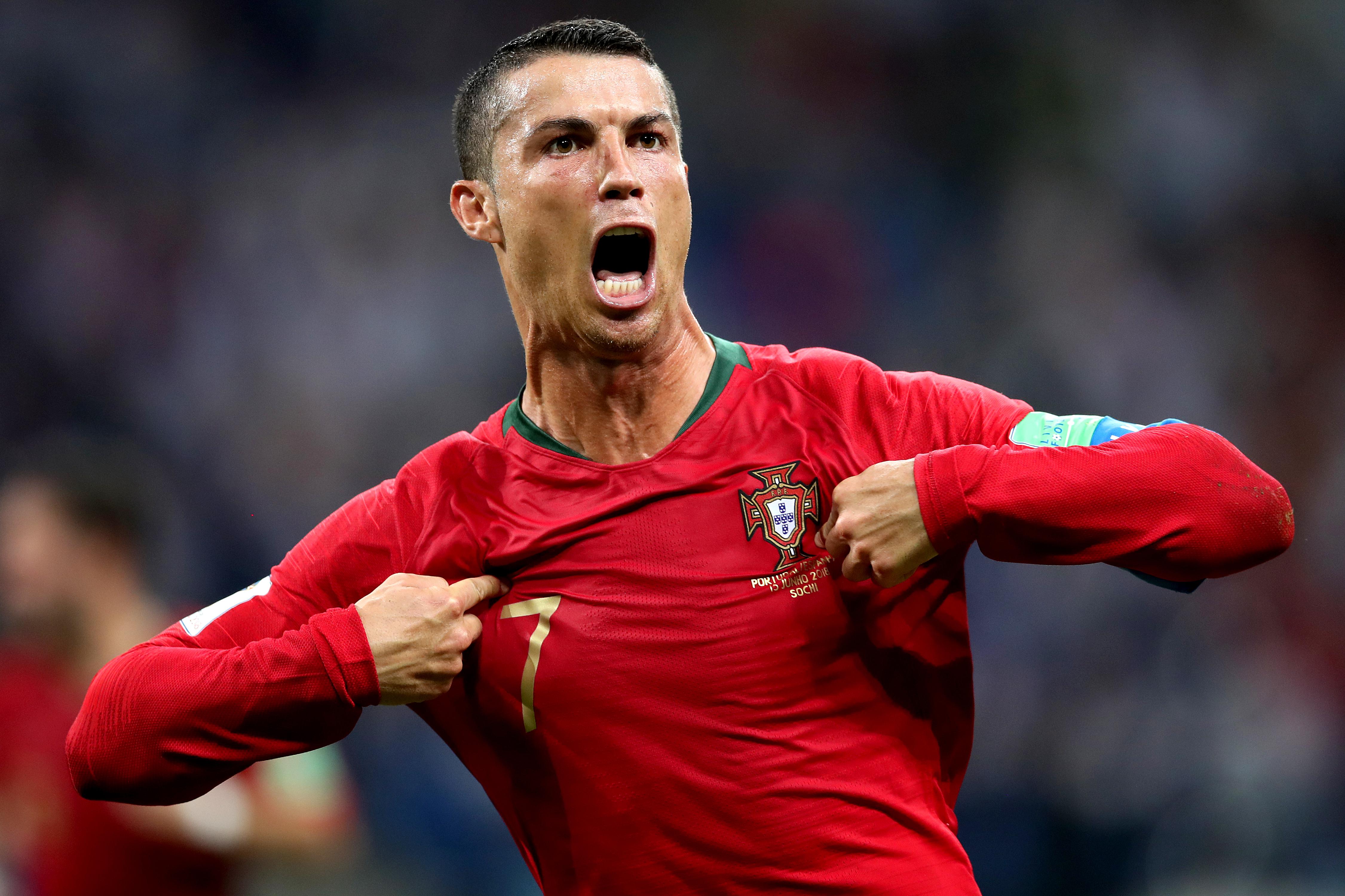 Detail Gambar Ronaldo Portugal Nomer 18