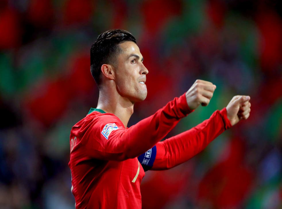 Detail Gambar Ronaldo Portugal Nomer 24
