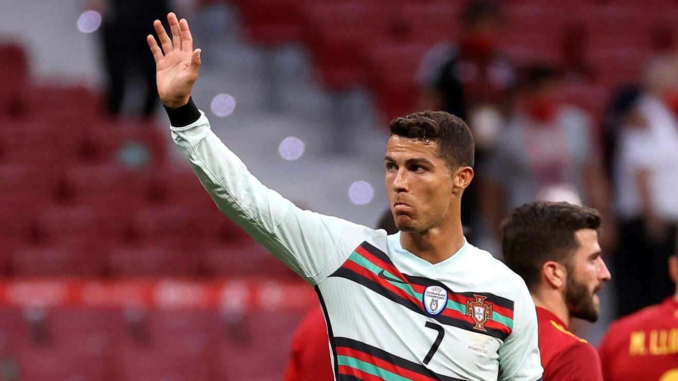 Detail Gambar Ronaldo Portugal Nomer 26