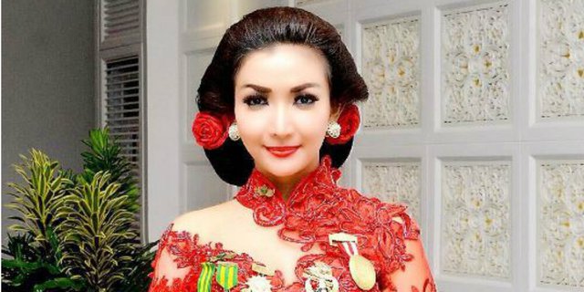 Detail Gambar Roro Fitria Tanpa Make Up Nomer 29