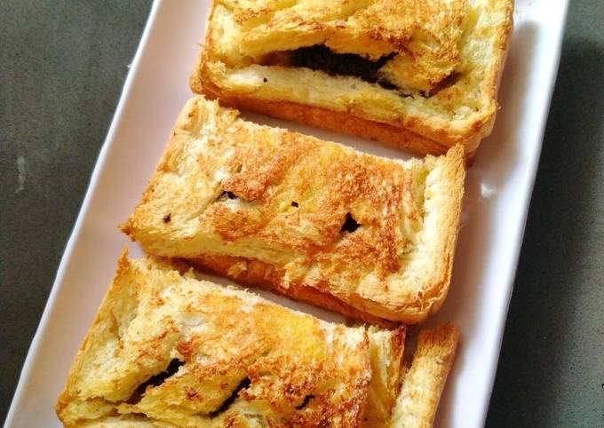 Detail Gambar Roti Bakar Pisang Coklat Nomer 42