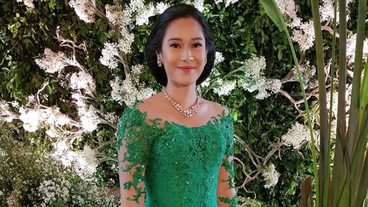 Detail Gambar Ruang Setrika Pakaian Gambar Baju Kebaya Pernikahan Nomer 8